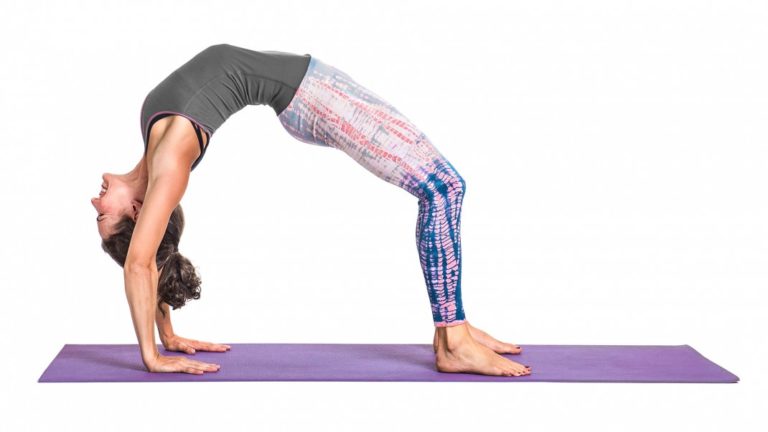 Vedobi - What is Dhanurasana? Learn its benefits and how to do it
