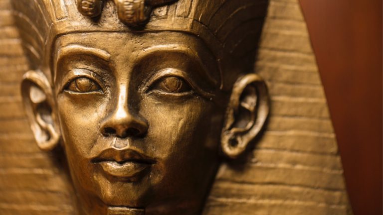 treasure of akhenaten curse of the pharaohs