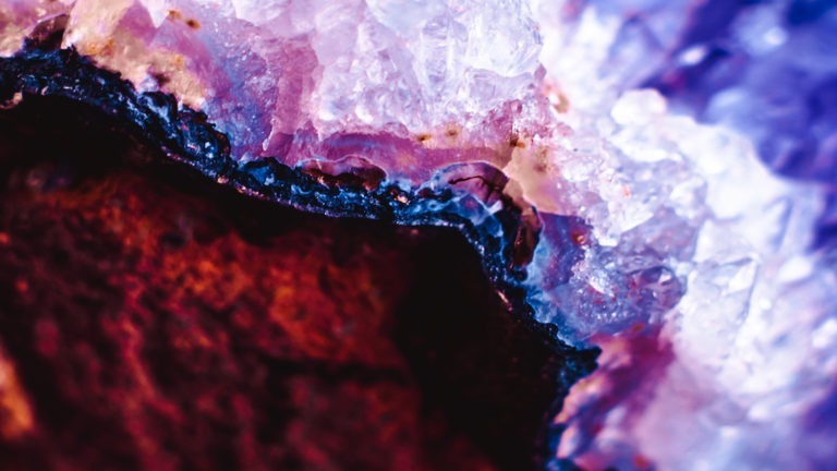 The History & Mystical powers of Healing Crystals : Ancient Wisdom for