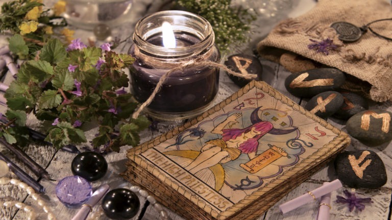 Tarot's White Magic; Ritual and Prayer to Produce Positive Change | Gaia
